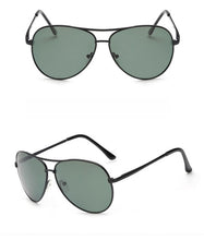 Load image into Gallery viewer, Polarized Vintage Aviation Sunglasses Men
